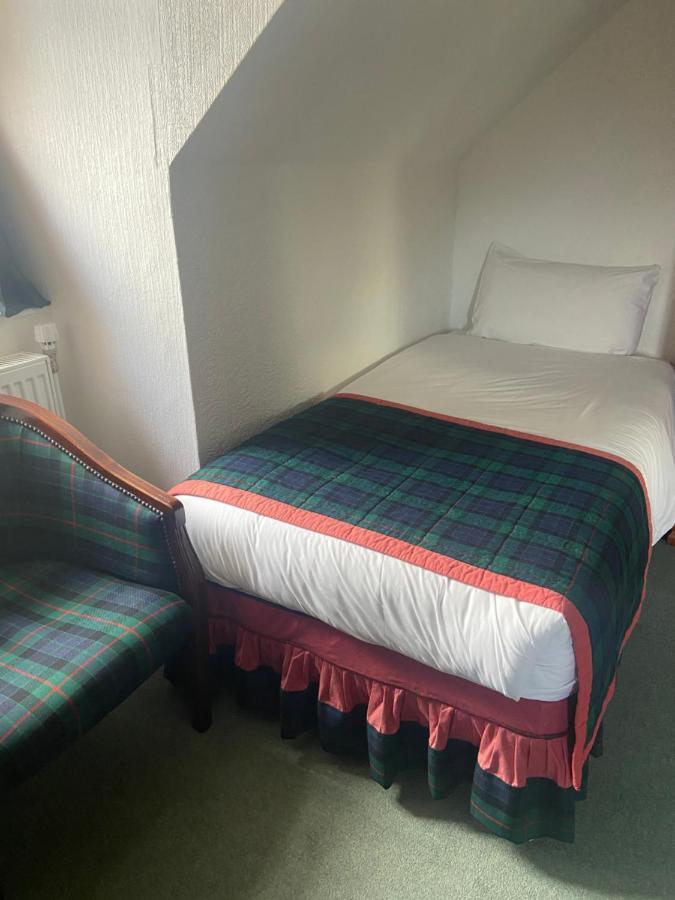 Lovat Arms Hotel