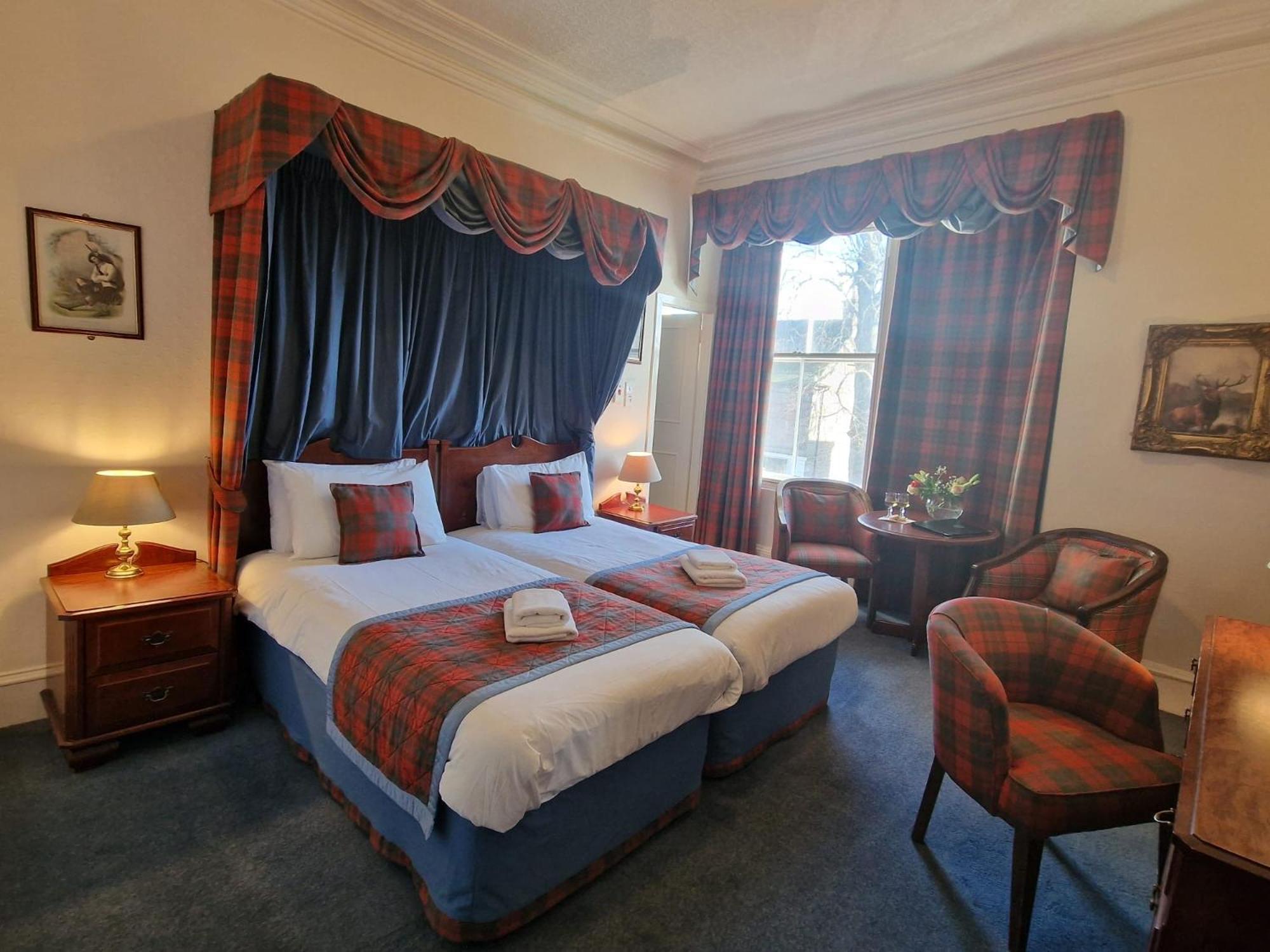 Lovat Arms 3* Beauly